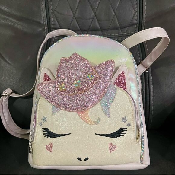 OMG Handbags - VTG faux leather bling cowgirl horse unicorn medium size Childrens backpack